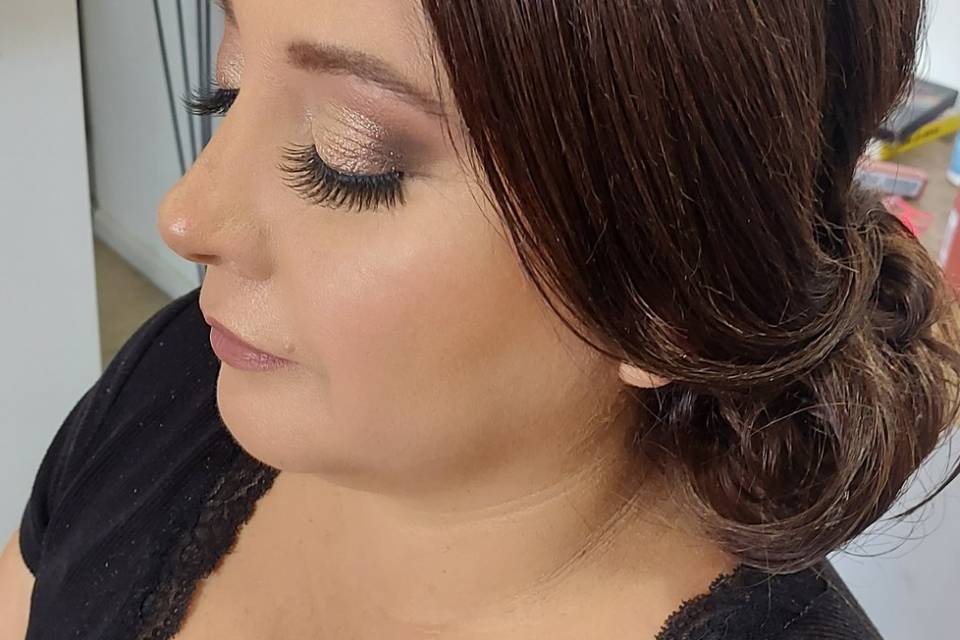 Maquillaje y peinado novia