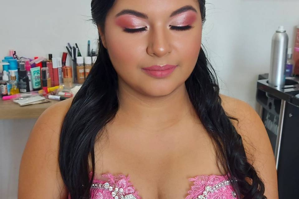 Maquillaje y peinado novia