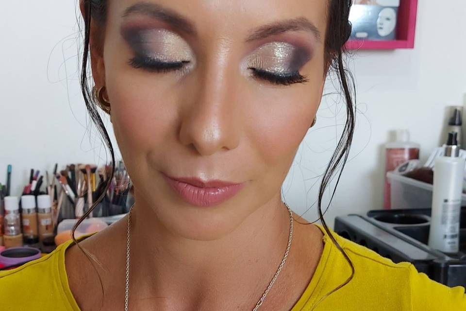 Maquillaje y peinado novia