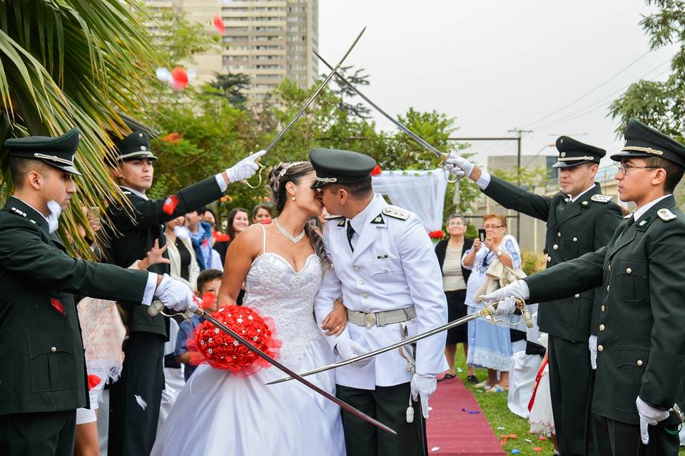 El beso de recién casados