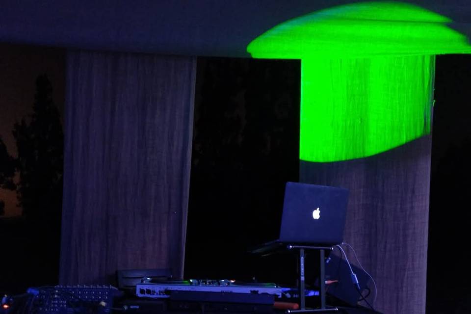 Control de Audio y Dj.