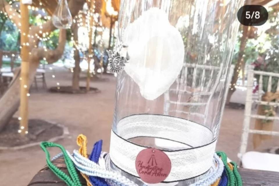 Lazos y Botella