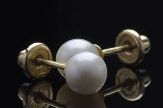 Aritos perlas cultivadas