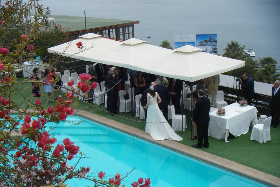 Matrimonio ideal en la terraza