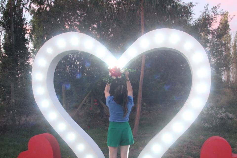 Corazon led gigante