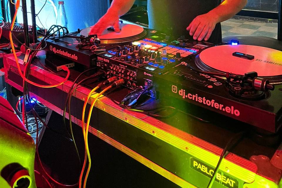 DJ Cristofer Elo