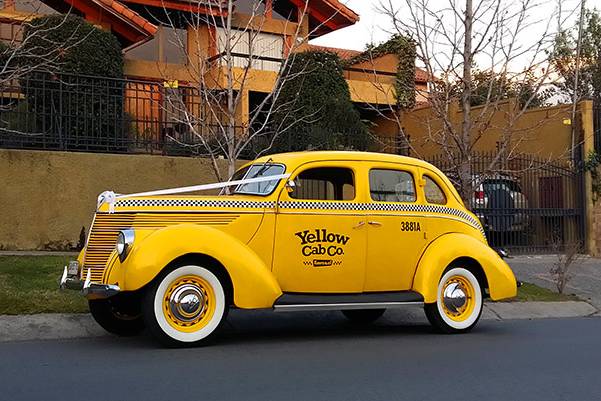 Ford 1938 Yellow Cab