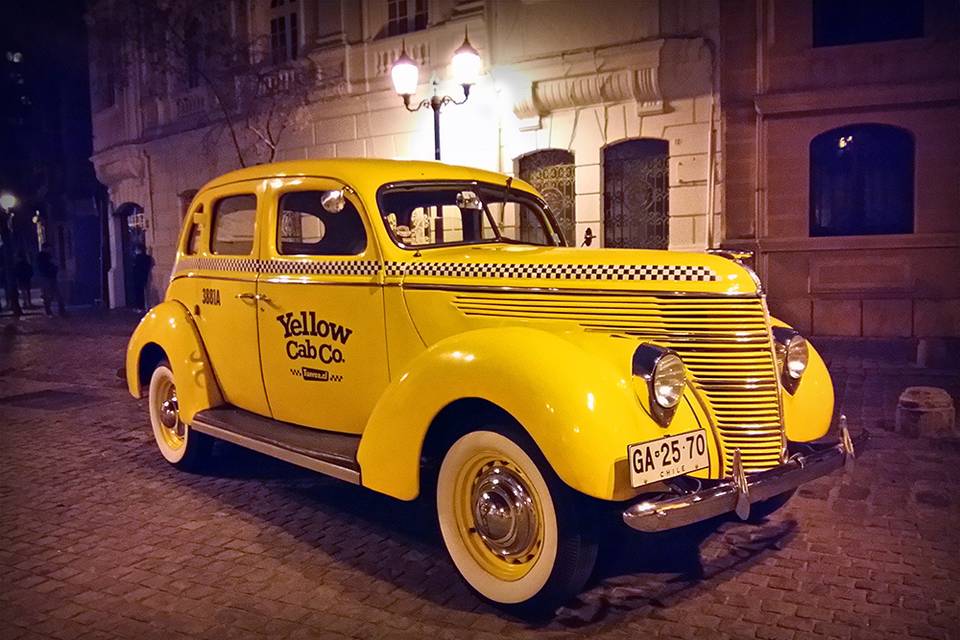 Ford 1938 Yellow Cab