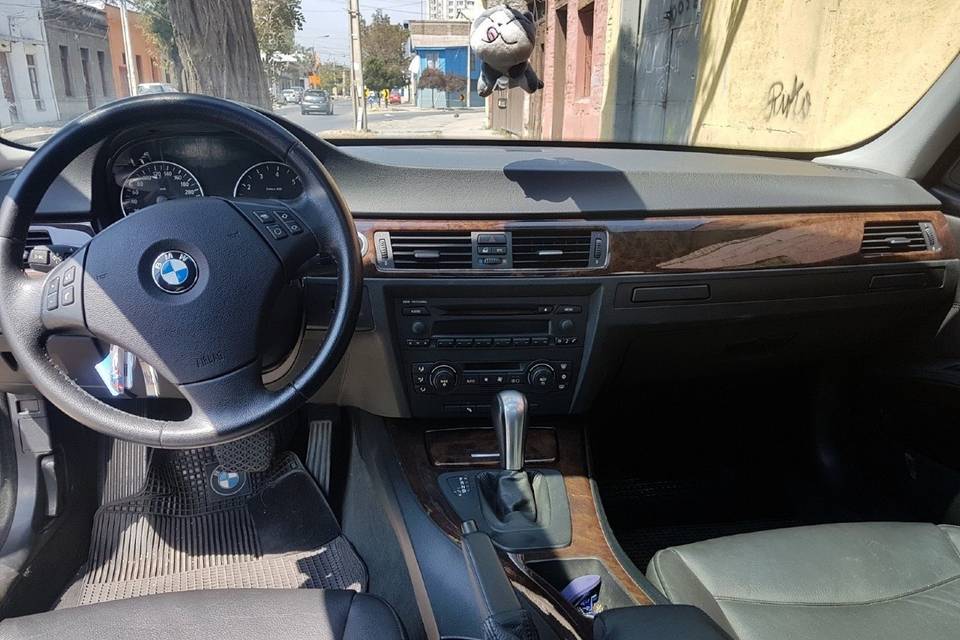 Auto BMW 325i