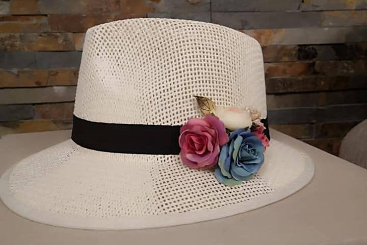 Sombrero invitada primaveral