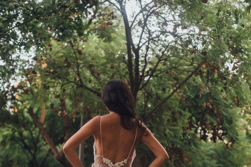 Espalda bordada