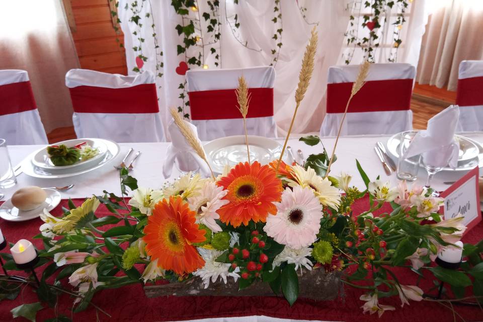 Arreglo floral mesa principal
