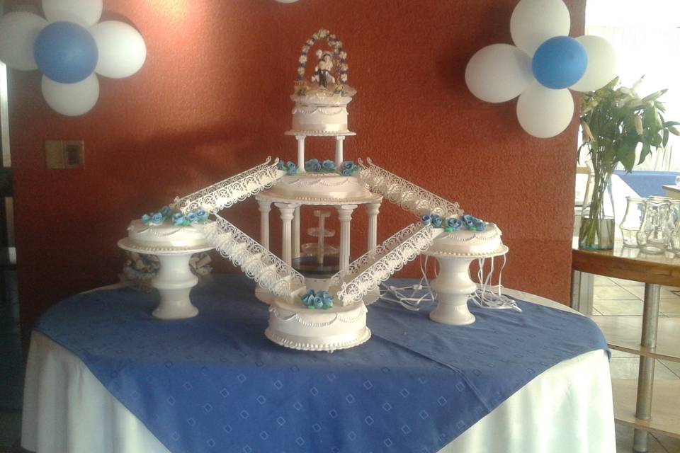 Torta novios azul Dinar