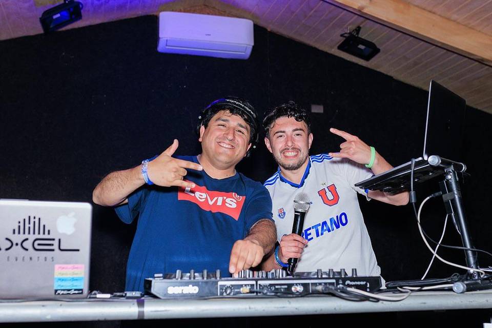 Animación Junto Dj Axel.