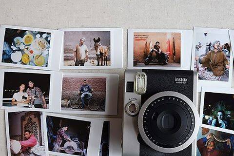 DIY: Cómo hacer un cuadro para colgar fotos de cámara instantánea