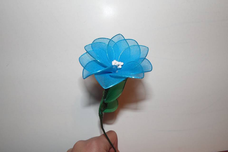 Flor azul de 12 pétalos