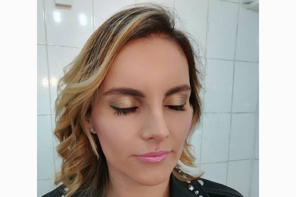 Javiera Veloso Makeup Artist