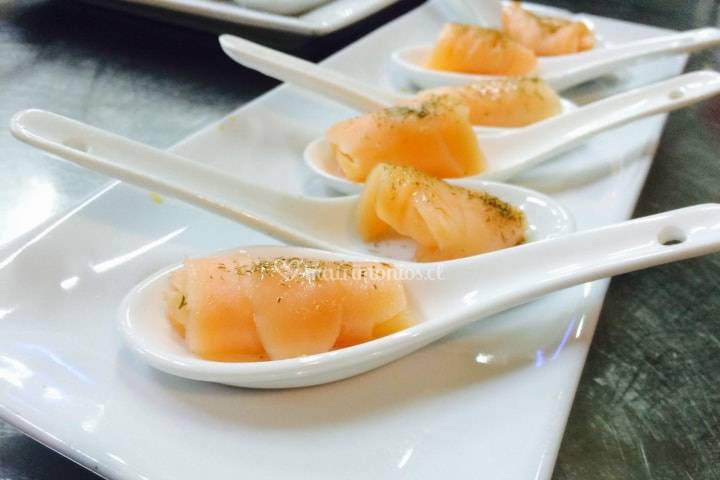 Tiraditos de pescado