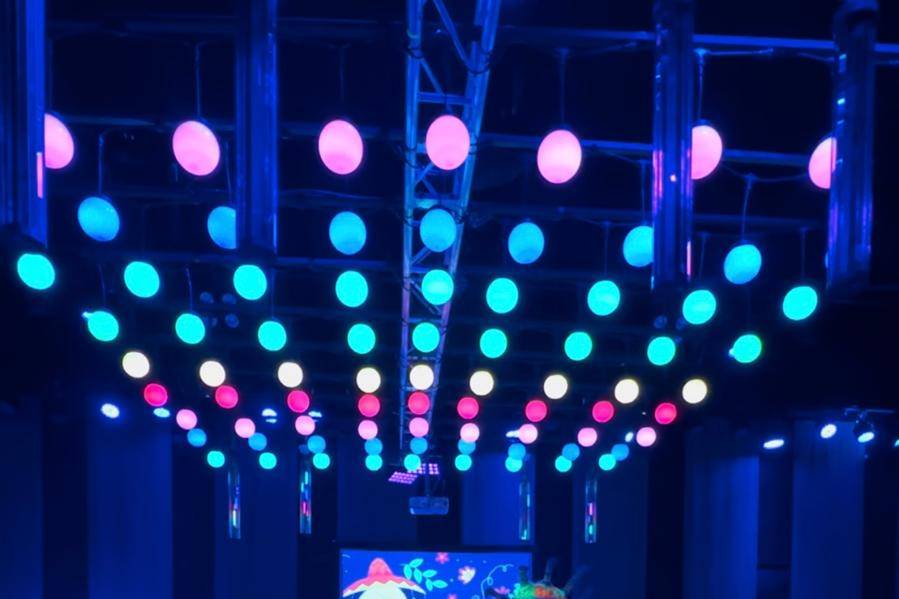 Cielo Pista LED Pixel Ball