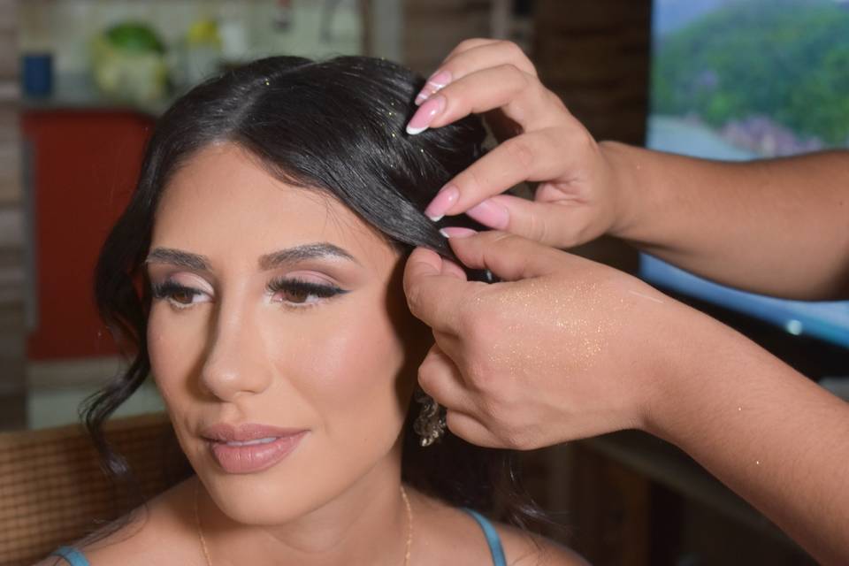 Maquillaje y peinado novia