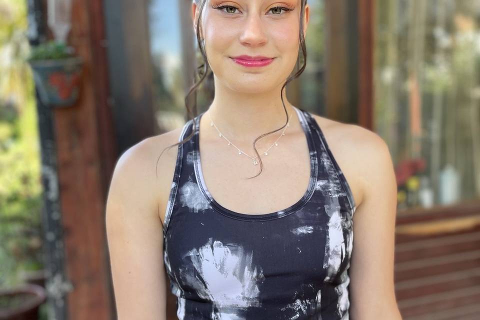 Aqua Tofana Makeup