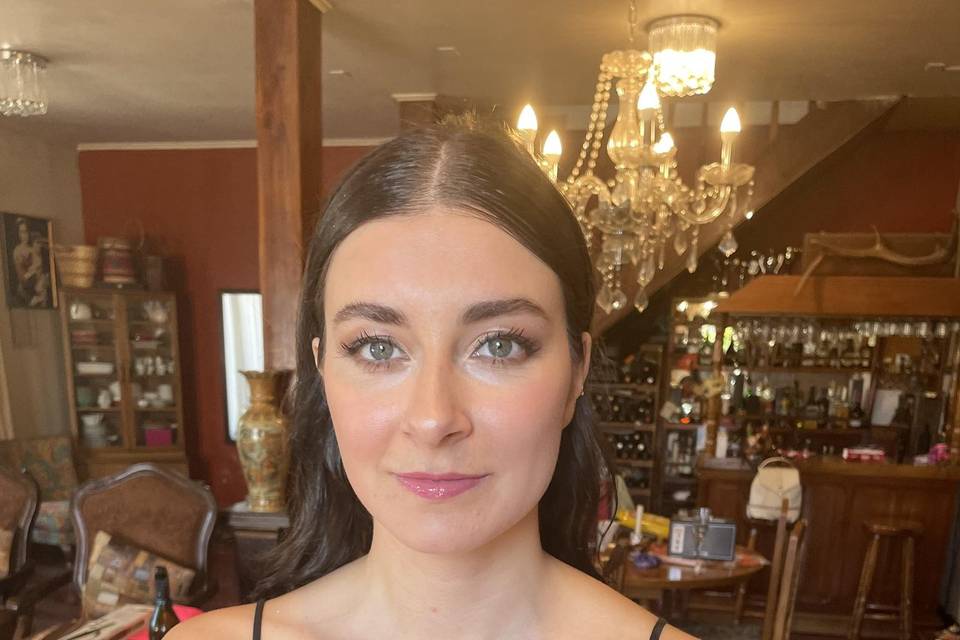 Aqua Tofana Makeup