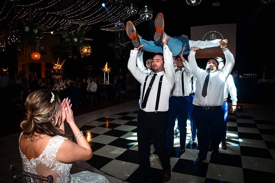 Baile novio & amigos