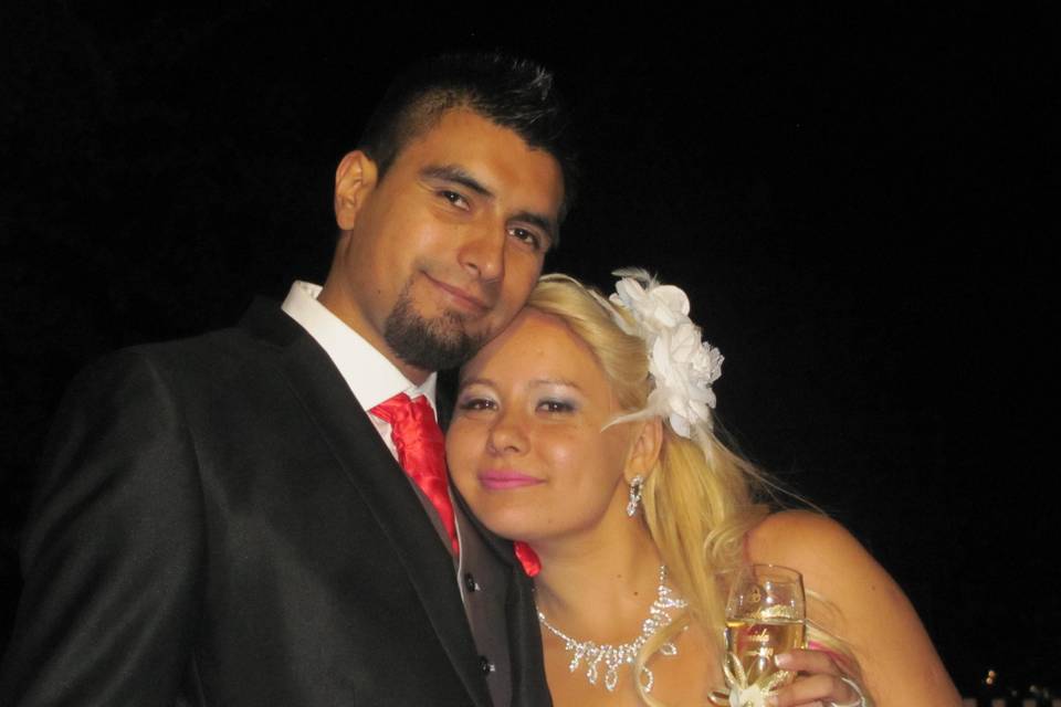 Novios felices