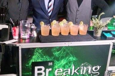 BreakingBar