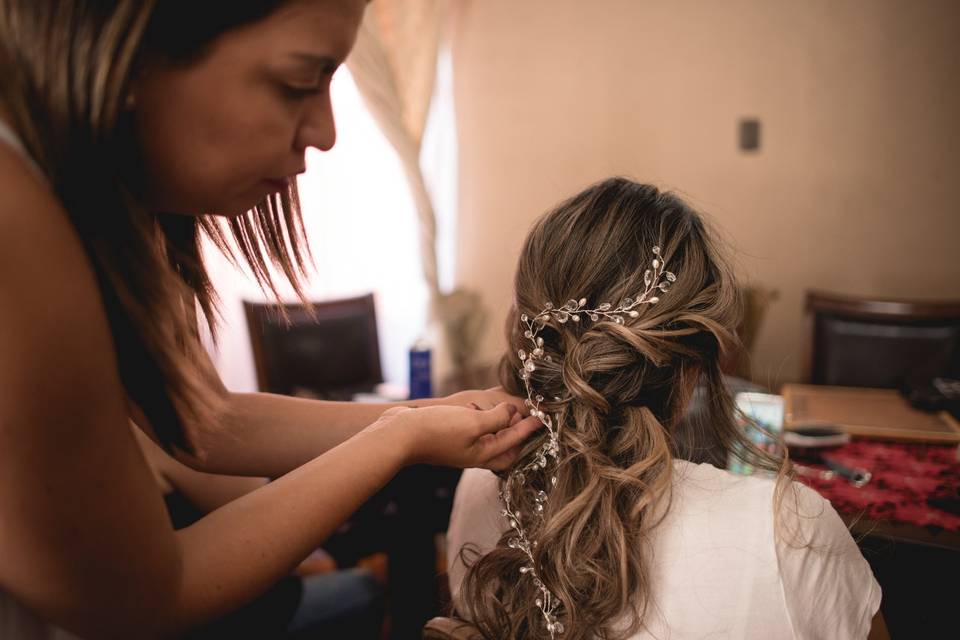 Maquillaje y peinado novia