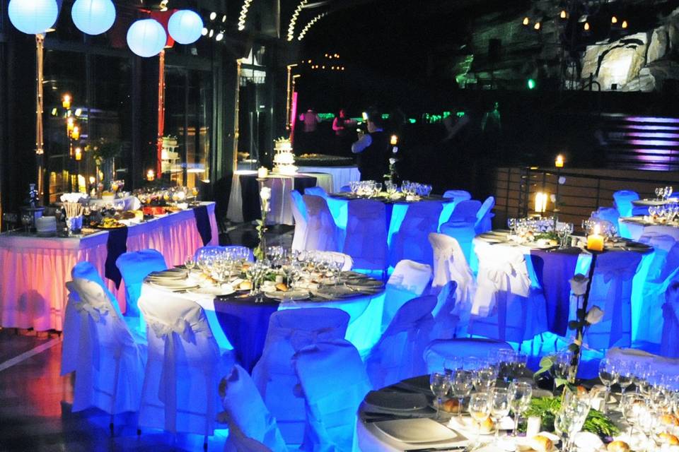 Iluminación de mesa azules