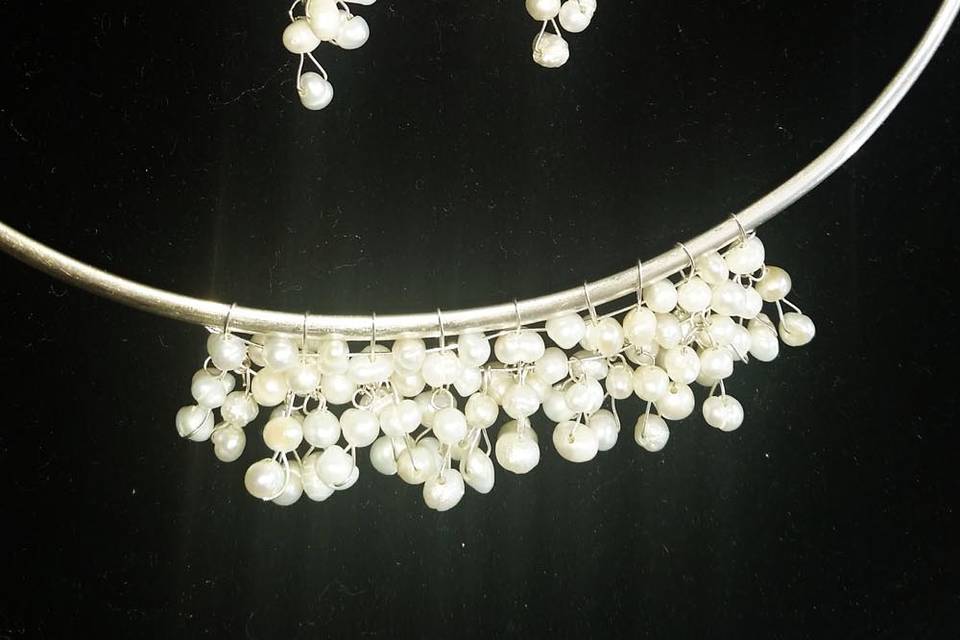 Tiara plata y perlas cultivada