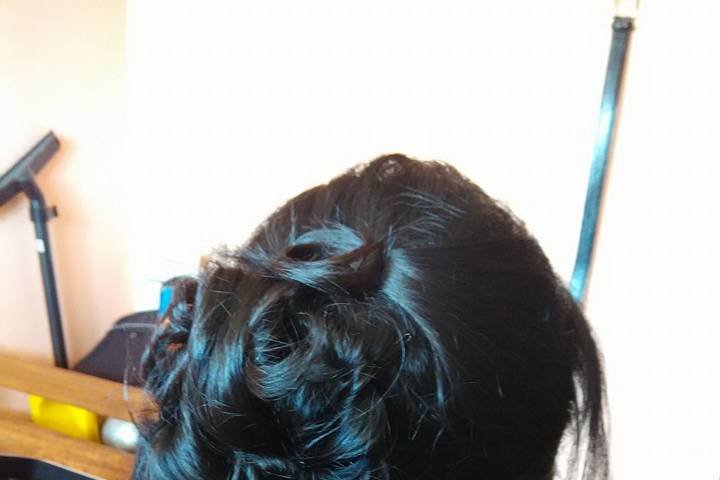 Recogido updo