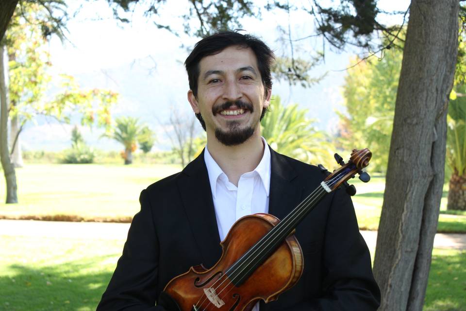 Fabián Esparza - Violinista