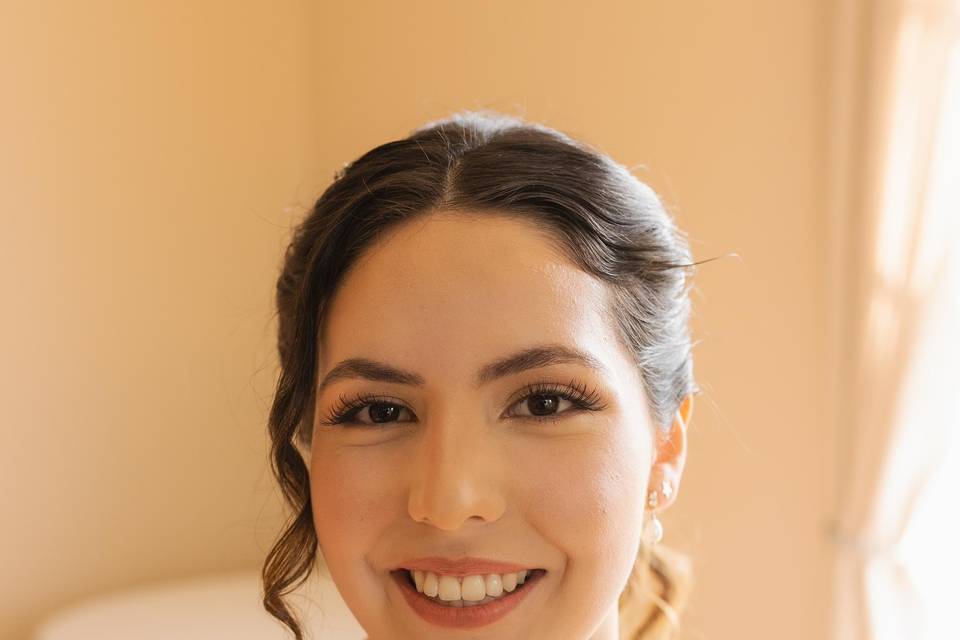 Cami Orrego Makeup