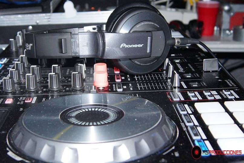 DJ y equipos