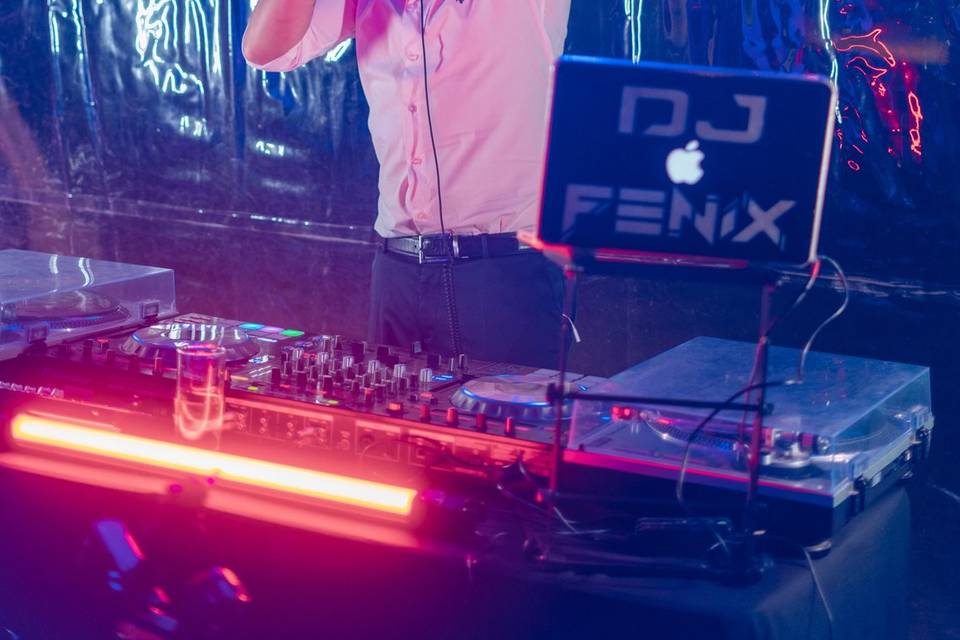 DJ Fenix