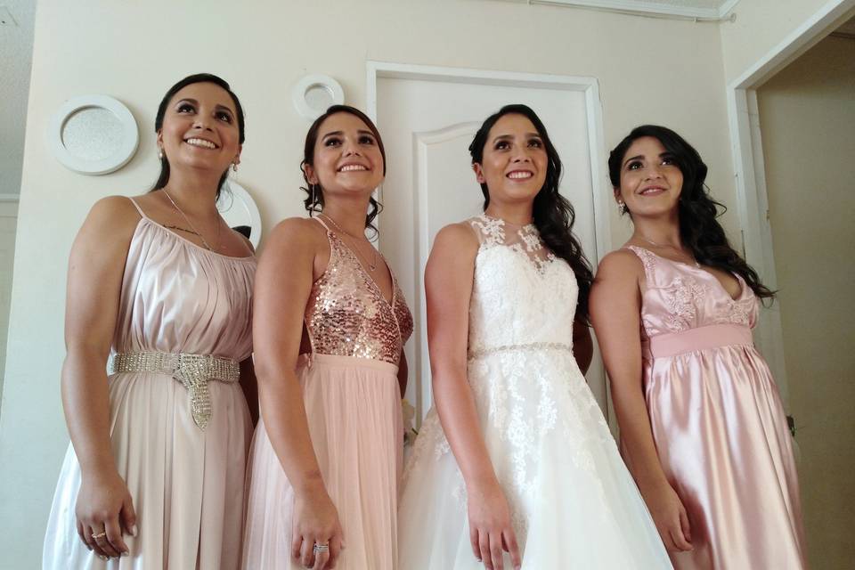 Novia y Damas de Honor