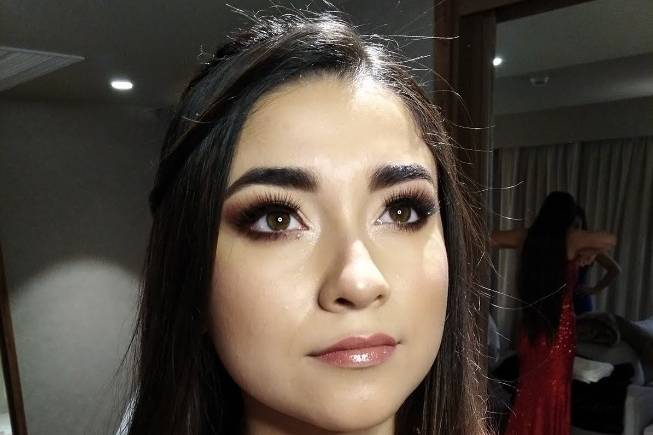 Maquillaje y peinado novia