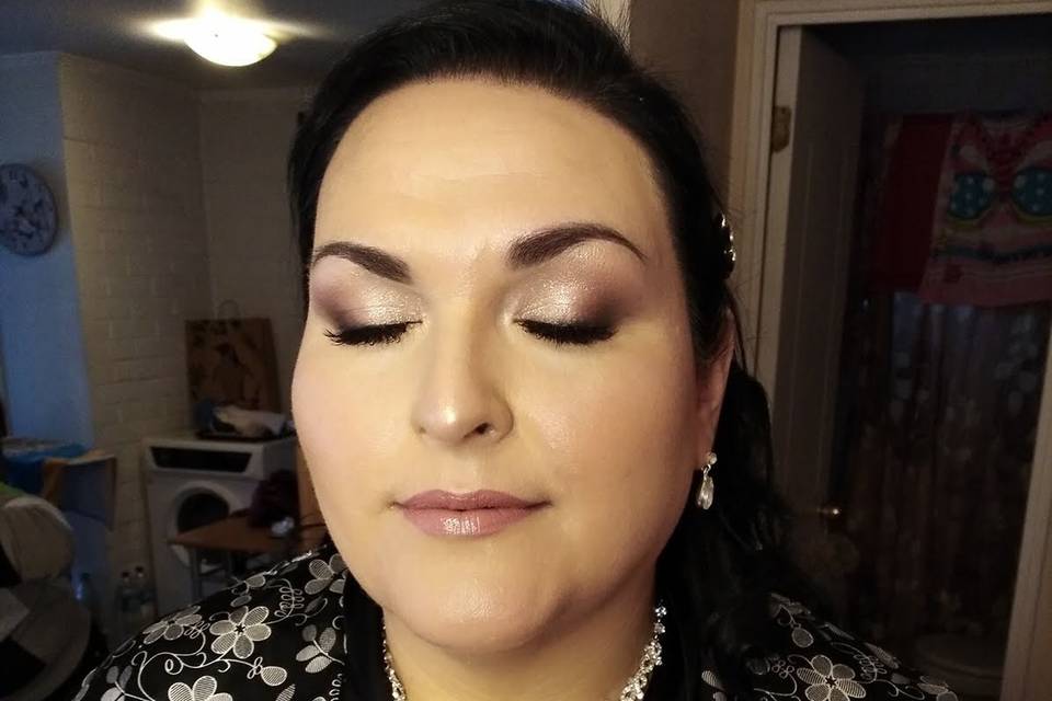 Maquillaje y peinado novia