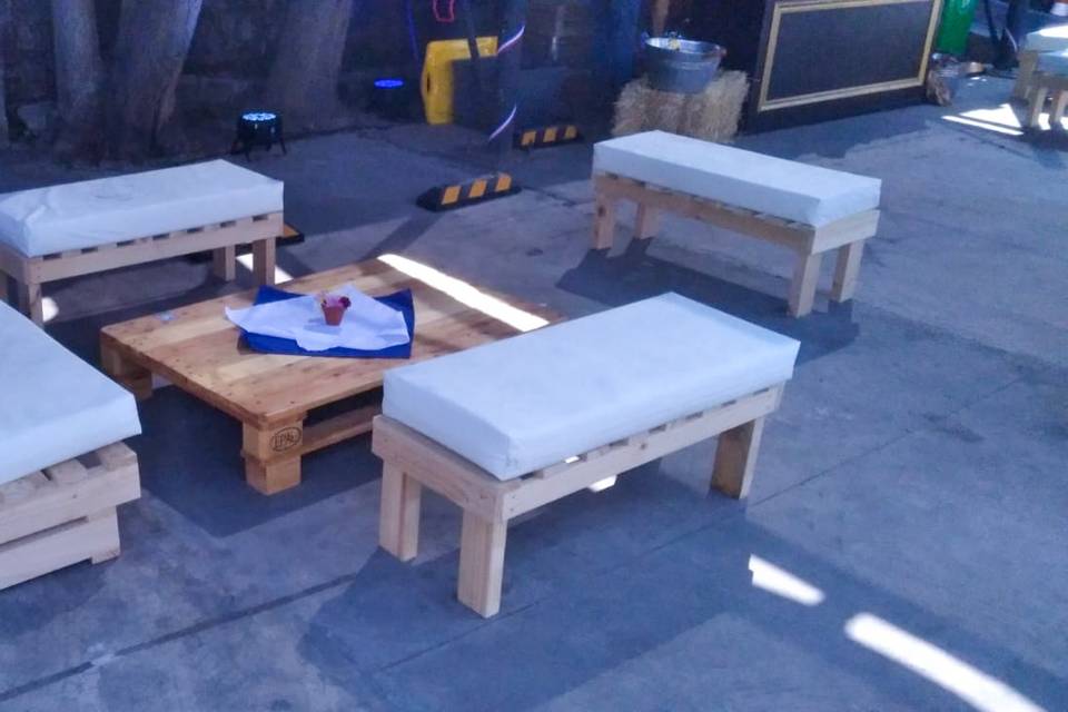 Lounge Pallet