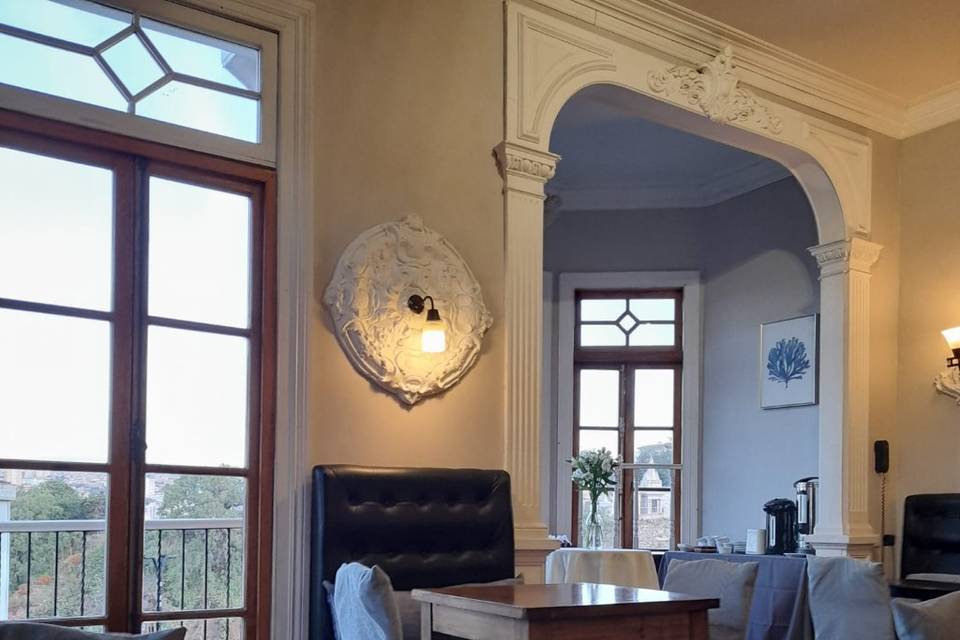 Salon