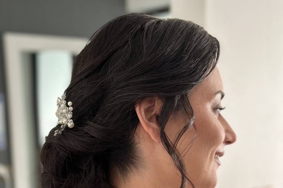 Peinado y maquillaje de novia