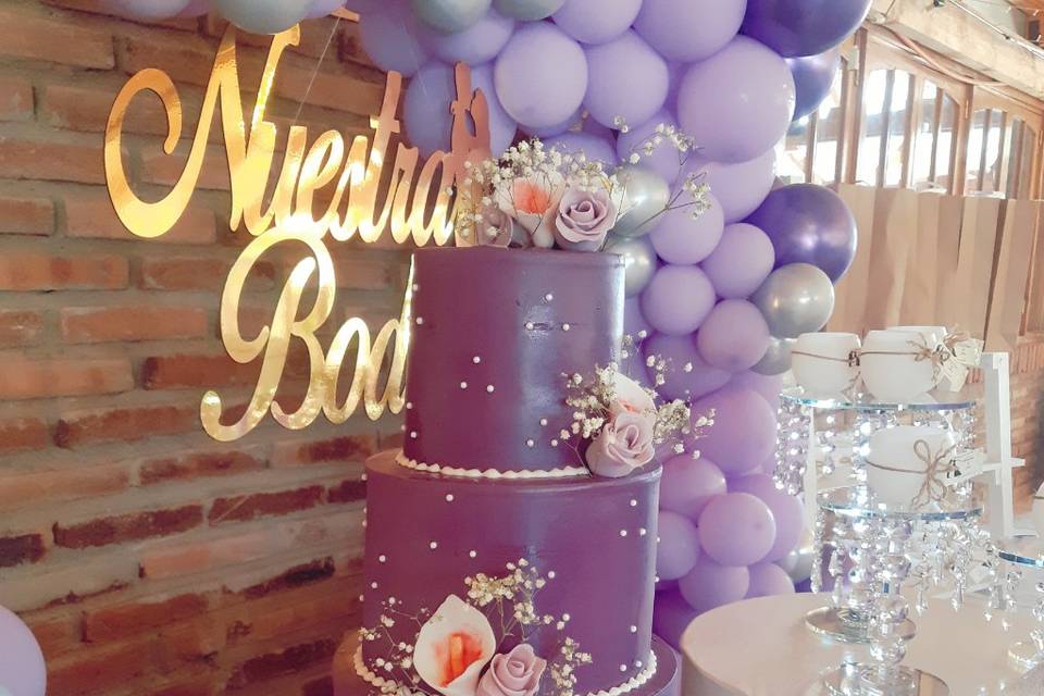 Boda morada