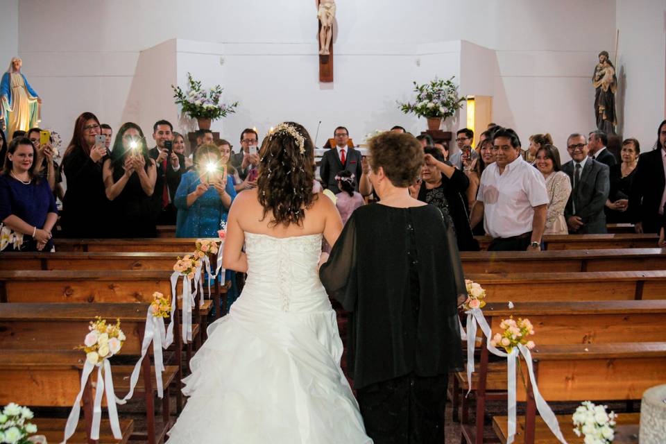 Entrada a la Iglesia