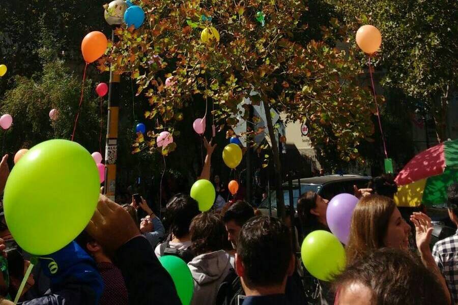 Lanzada de globos con deseos