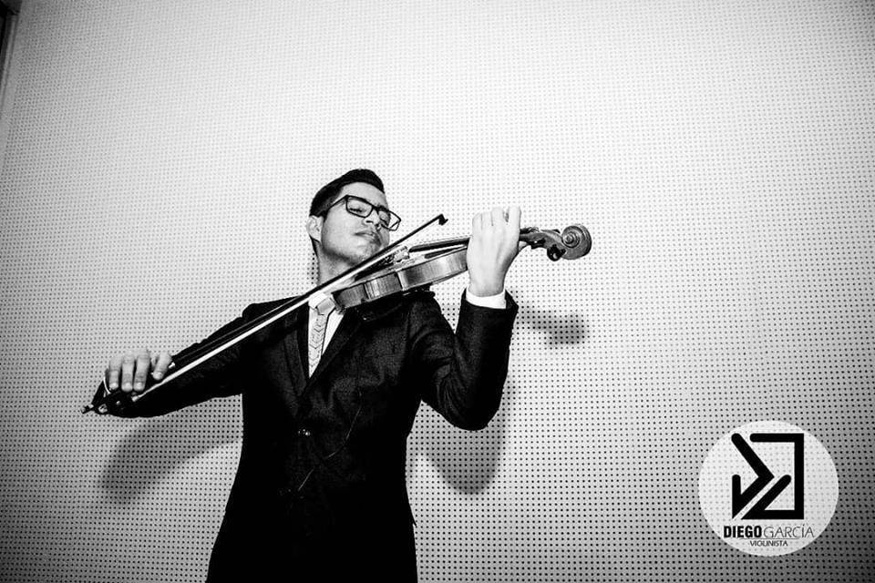 Diego García - Violinista