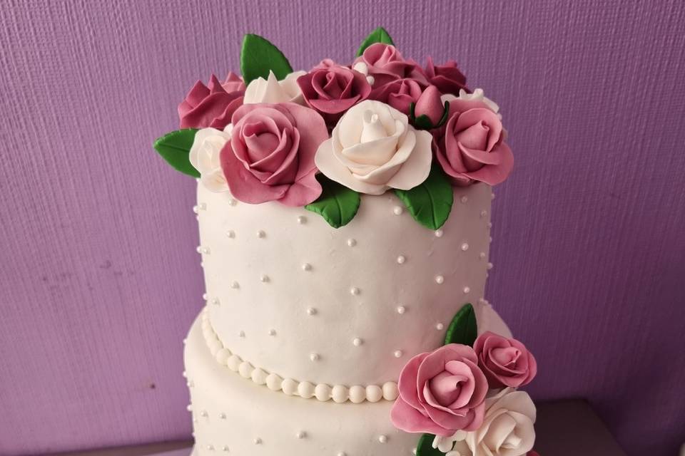 Torta de fondant con flores