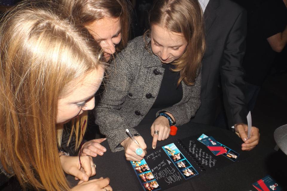 Firmando álbum