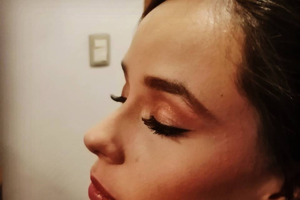 Nataly Leiva Makeup